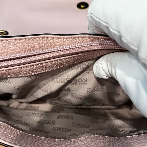 NWT Michael Kors Pink Pebbled Leather Shoulder/Crossbody - Picture 9 of 15
